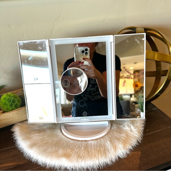 New without box- Marcy McKenna Ultimate Home Travel Beauty Makeup Mirror. - Picture 3 of 5